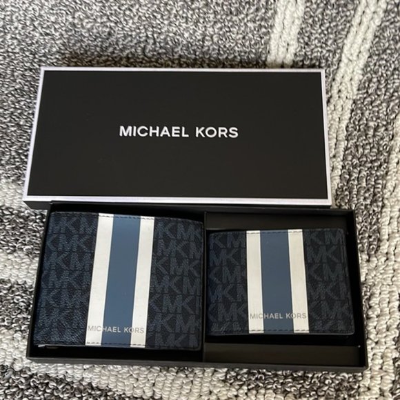 Michael Kors Men`s Gifting Bifold 3 in 1 Wallet Box Set Admiral Multi - Picture 4 of 14